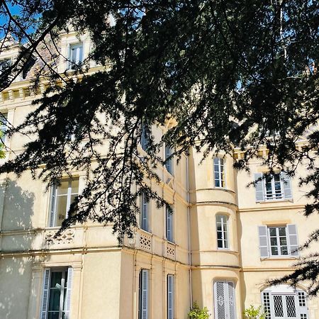 Grand Appartement D'Exception Au Chateau Randin Ecully Exterior photo